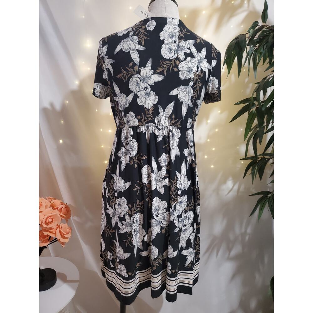 Soma NWT Faux Wrap Tropical Floral Dress Womens Size M Short Sleeve Knee Length - Picture 5 of 12